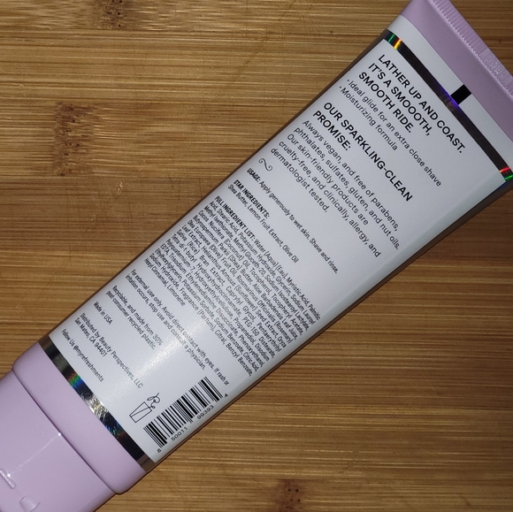 Refreshments Shave Cream in Citrus Spritz! - Picture 2 of 3